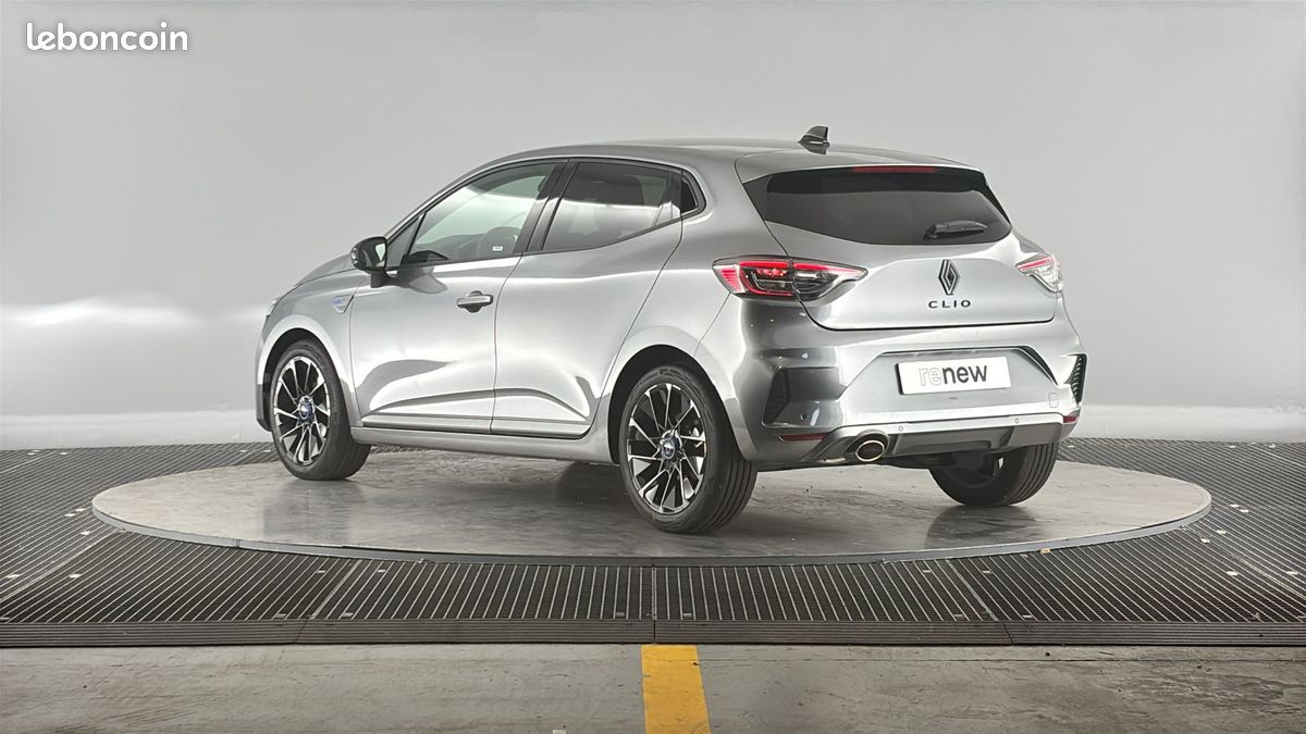 Renault clio tce 90 ch gsr2 esprit alpine (image 8)