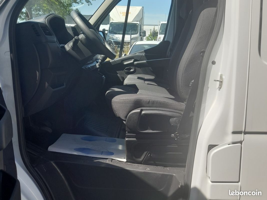 Renault master fourgon l3h2 blue dci 135 grand confort prix 15000 euros ht (image 14)