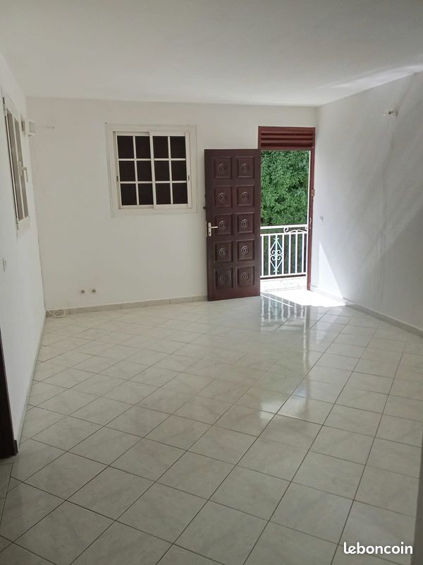 Maison 4 pièces 80 m² · à Petit-Bourg · 80 m² · 930 €/mois