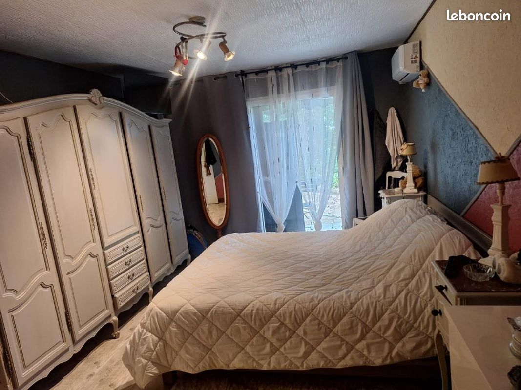 Maison 5 pièces 140 m² · à Sommery · 140 m² · 890 €
