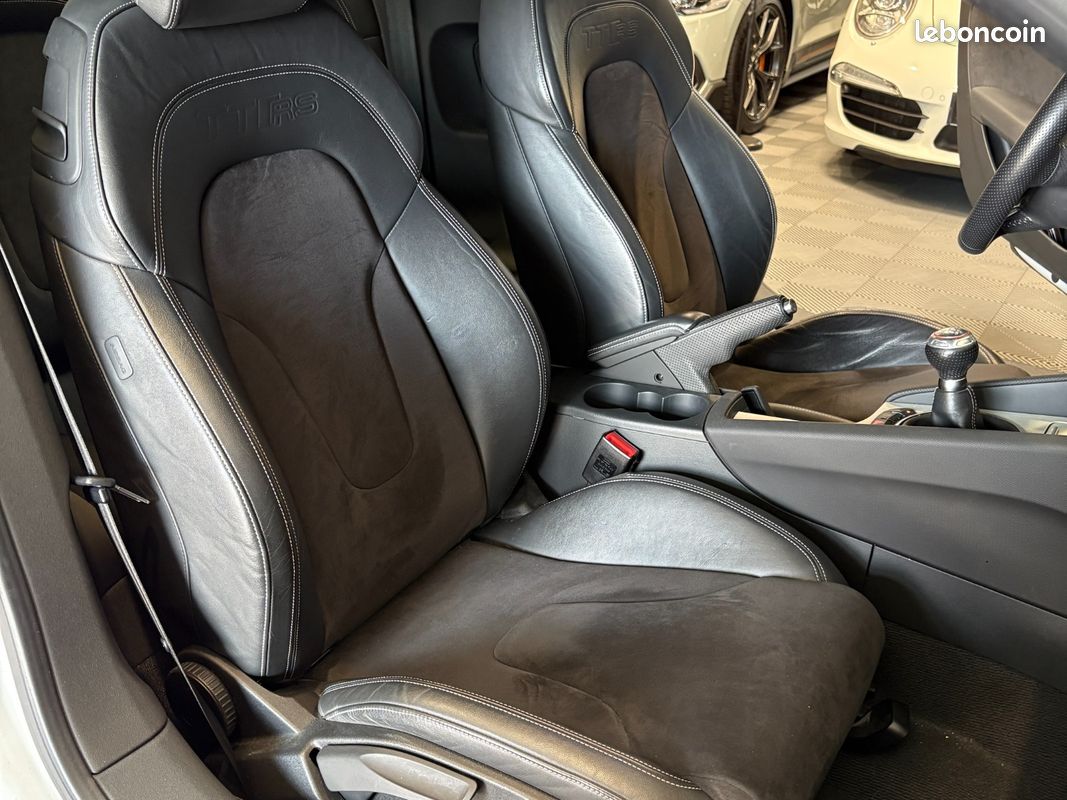 AUDI TT RS COUPE 2.5 TFSI 340 Quattro / BOSE / SIEGE CHAUFFANT / APPLE CARPLAY / ETAT IRREPROCHABLE (image 26)