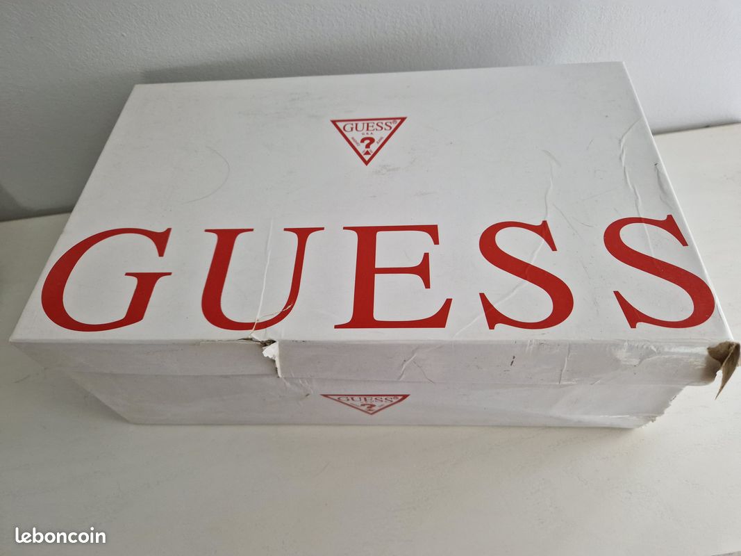 Black Friday - Chaussure homme basket noire Guess pointure 42 (image 6)