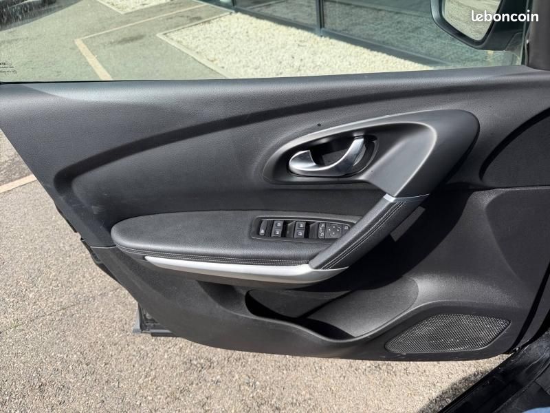Renault Kadjar 1.3 TCe 140ch FAP Techno EDC (image 20)