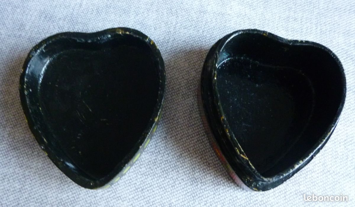 Main Coeur Peint Avec Des Empreintes De Mains | Vecteur Gratuite