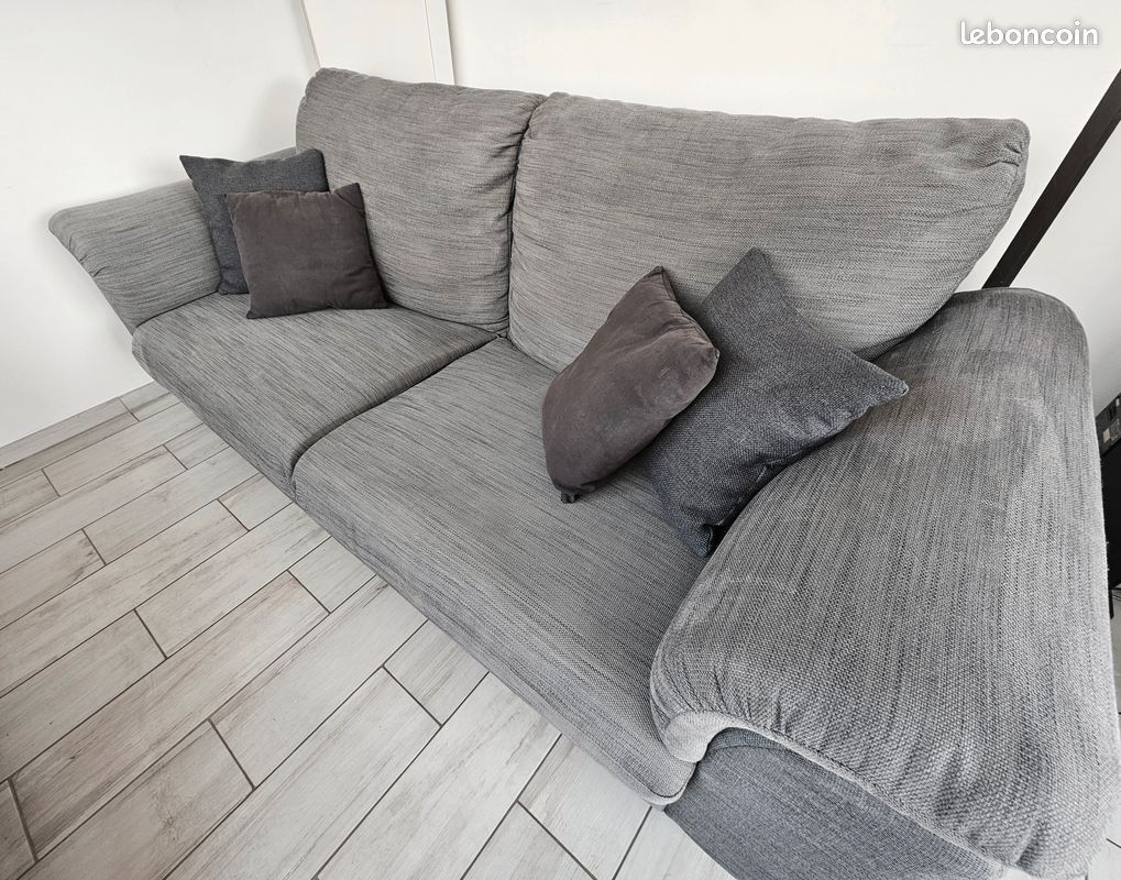 Canapé 3 Places Fixe IKEA Gris Tissu - État Neuf (sans Emballage)