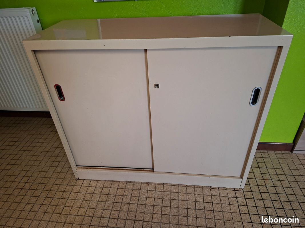Armoire basse de bureau (image 1)