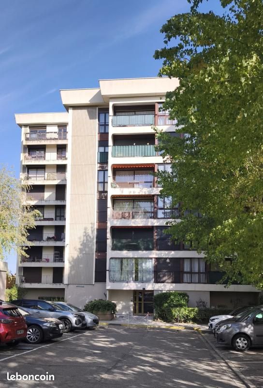 Appartement 4 pièces 79 m² · aux Mureaux · 79 m² · 150 000 €