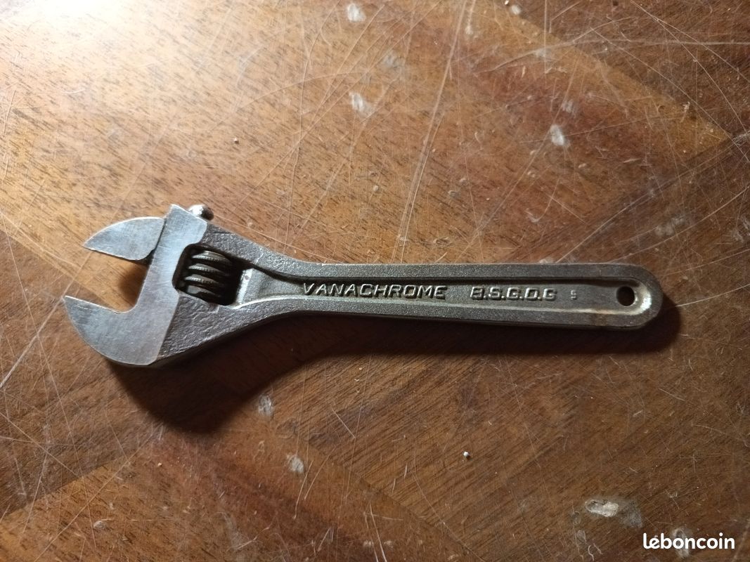 Clé à Molette Facom N°113 D'occasion - Ultra Maniable, Idéale Pour Le Bricolage