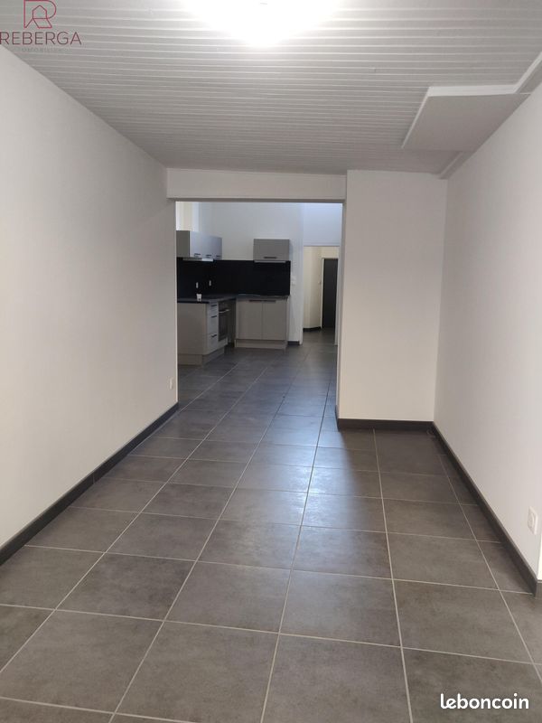 Appartement 3 pièces 75 m² · à Labruguière · 75 m² · 580 €