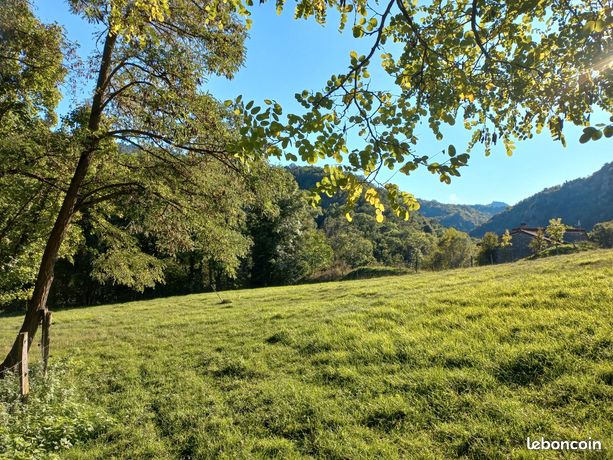 Terrain 2500m² bien exposé