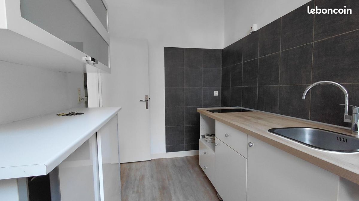 Appartement 1 pièce 40 m² · à Salon-de-Provence · 40 m² · 643 €