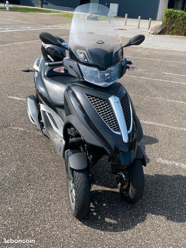 MP3 PIAGGIO YOURBAN 300 LT-NRL Motos