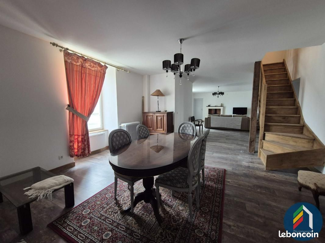 Maison 4 pièces 153 m² · à Montournais · 153 m² · 180 000 €