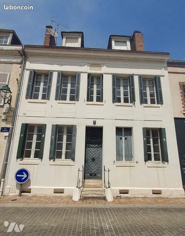 Maison 9 pièces 180 m²