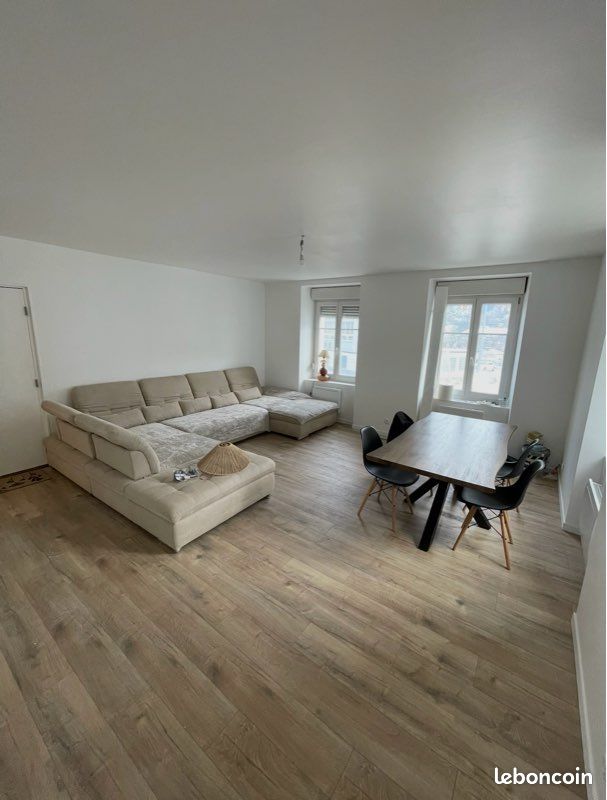 Appartement 2 pièces 50 m² · à Villers-le-Lac · 50 m² · 990 €/mois