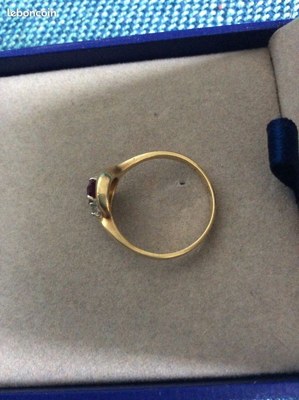 Bague or et rubis (image 3)