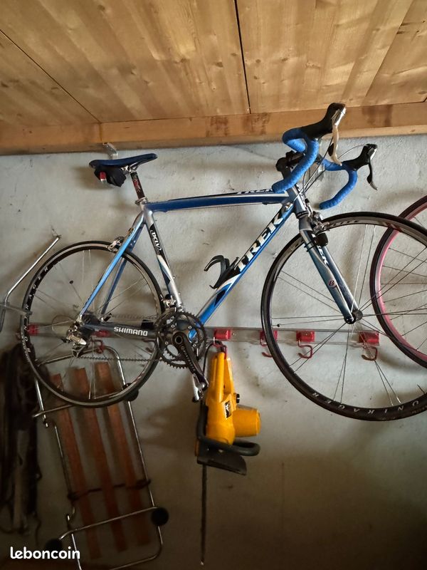 Vente velo trek de course prix negociable Vélos