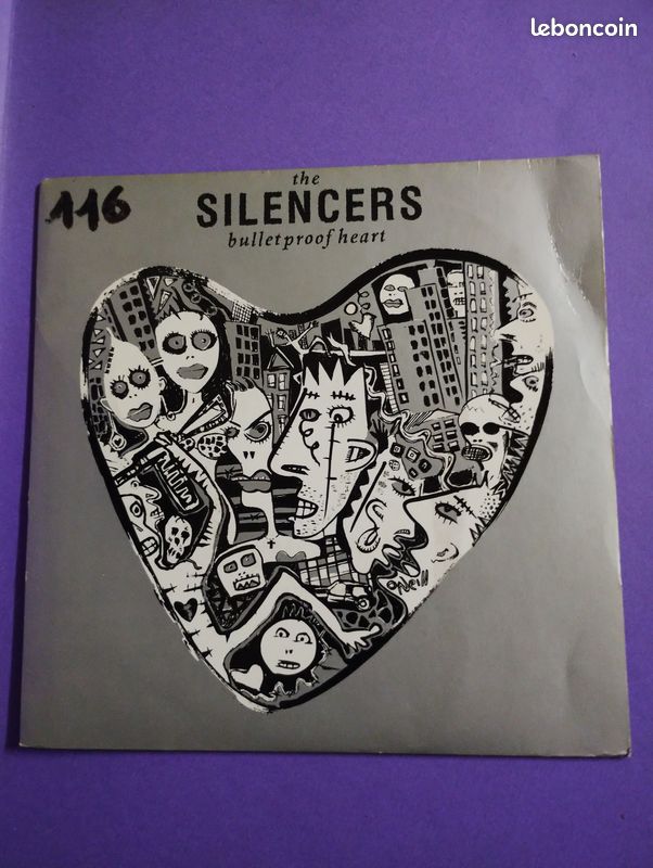 Disque vinyle 45 Tours The Silencers "bullet proof heart" (image 1)