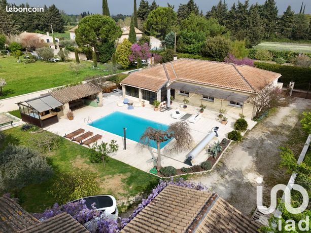 Propriété 4 pièces 149 m²