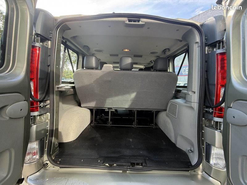 Renault TRAFIC 2.0 dci 90cv (9Places) Clim (image 10)