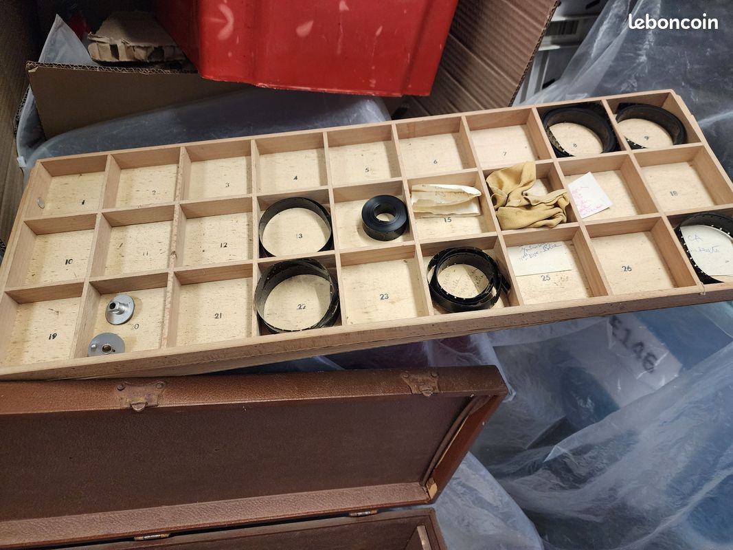 Banc de montage colleuse Arguet 8mm Super 8 en superbe mallette petits rangements (image 7)