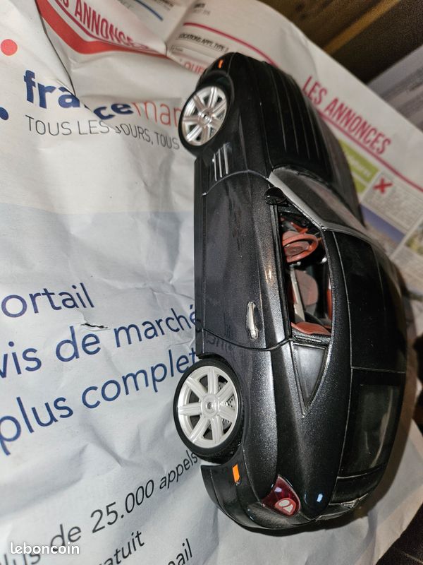 Solido Chrysler Crossfire 2002 - Échelle 1/18 - Miniature Boîte - Occasion C3