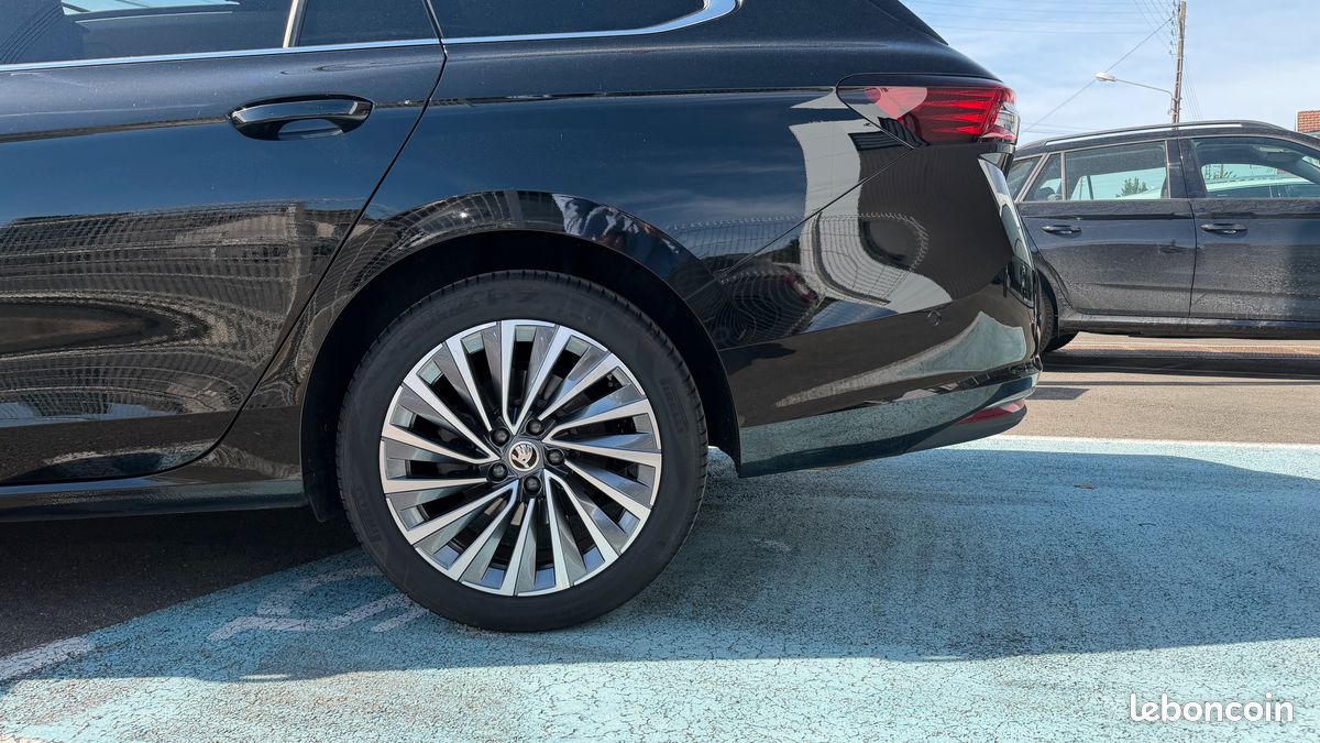 Skoda Superb Combi 1.5 TSI mHEV 150ch ACT DSG7 Laurin&Klement (image 10)