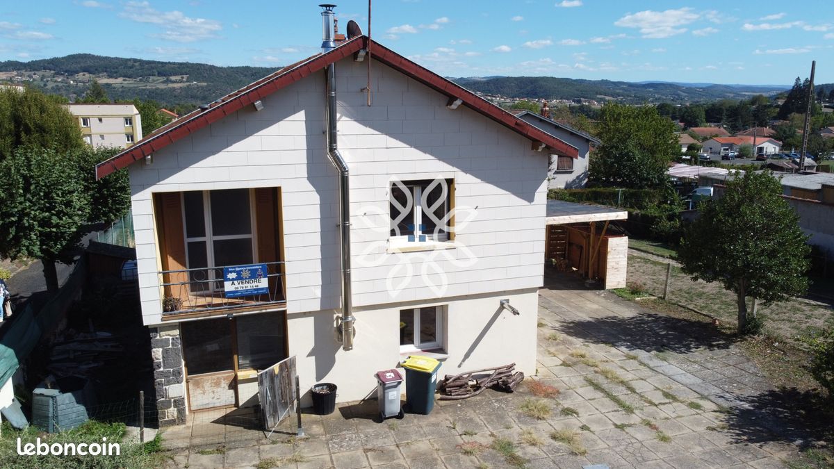 Maison 6 pièces 100 m² · à Sainte-Florine · 100 m² · 155 000 €