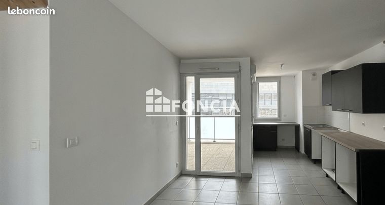 Appartement Type 2 de 37 m2 avec BOX DOUBLE - SECTEUR JOLIETTE / VILLETTE — 4