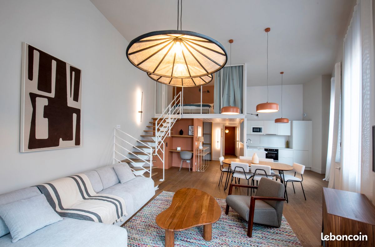Appartement 3 pièces 90 m² · à Lyon · 90 m² · 2 480 €