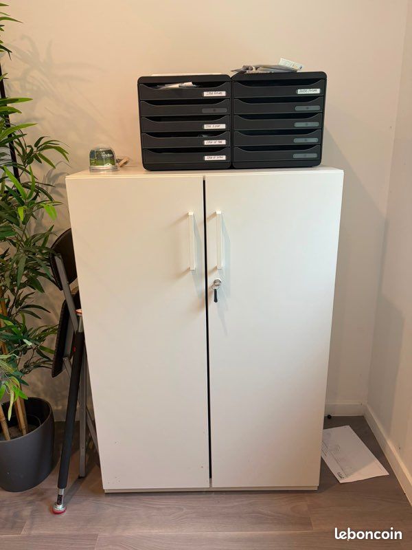 Armoire basse de bureau (image 1)
