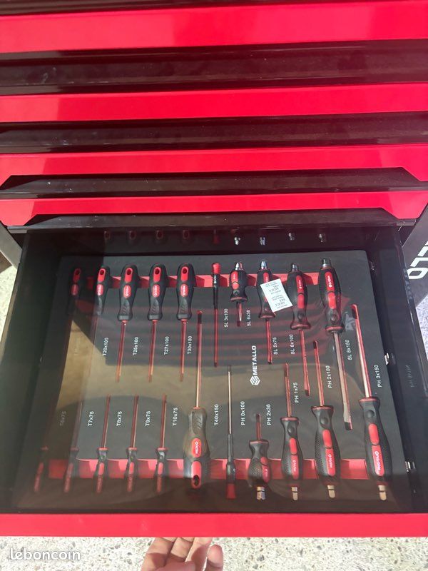 Servante plateau bois + outils (image 8)