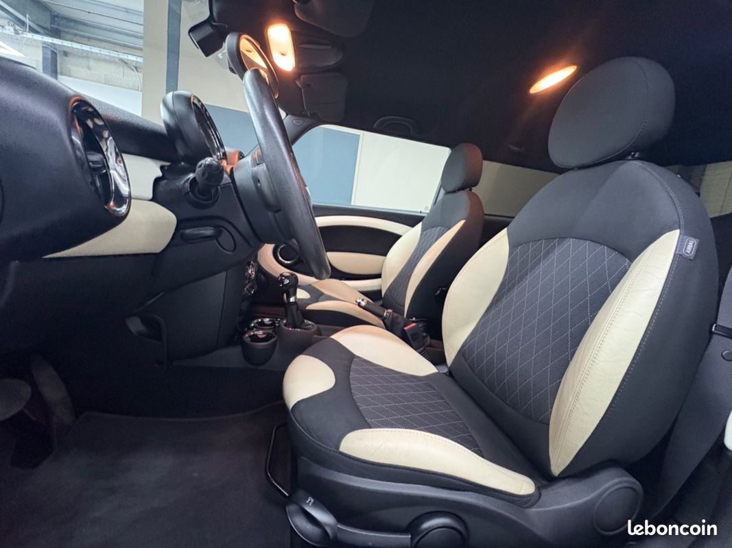 MINI Mini Cooper D Steptronic BOITE AUTO/VOLANT MULTIFONCTIONS (image 14)