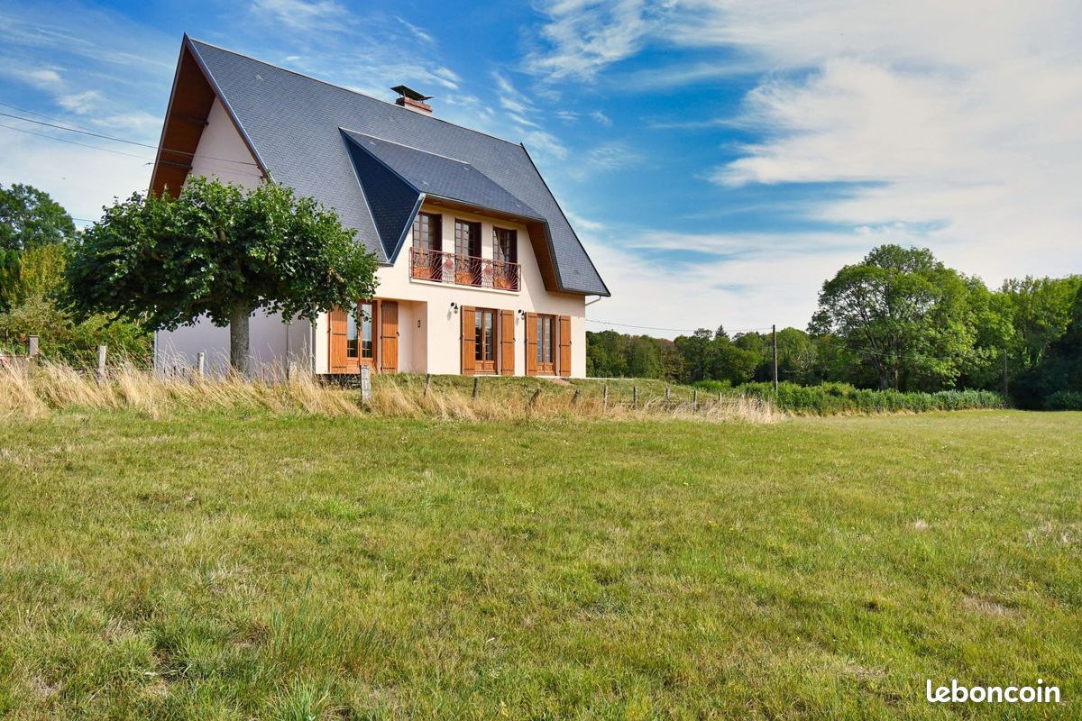 Maison 6 pièces 185 m² · à Saint-Prix · 185 m² · 179 000 €