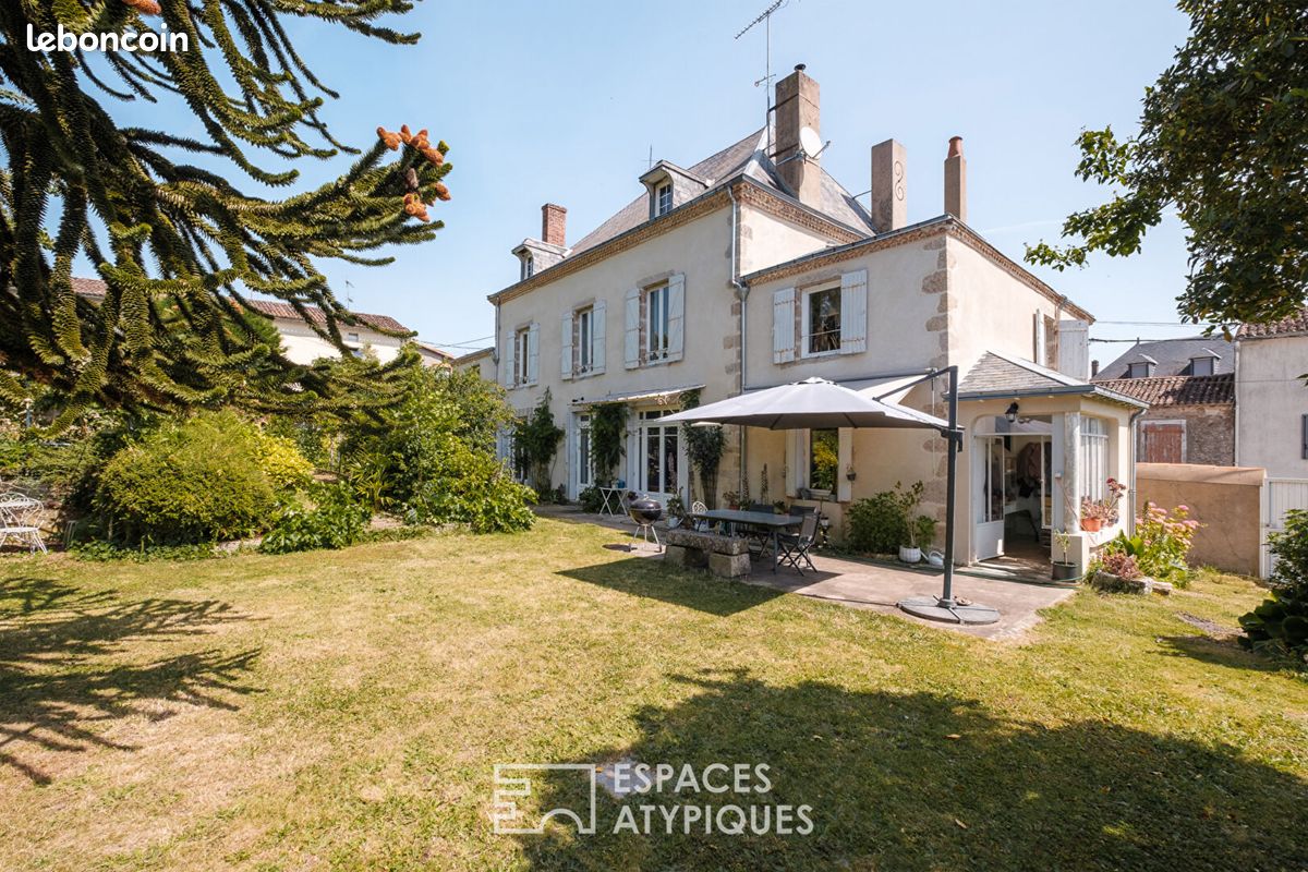 Maison 10 pièces 266 m² · à Parthenay · 266 m² · 422 000 €
