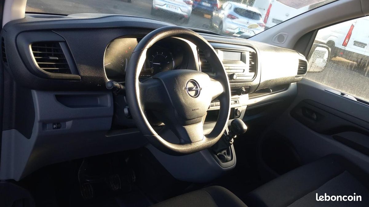 Opel Vivaro FOURGON FGN L2 1.5 DIESEL 120 CH PACK CLIM (image 15)
