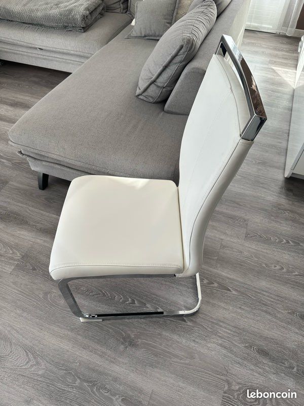 Chaise (image 2)