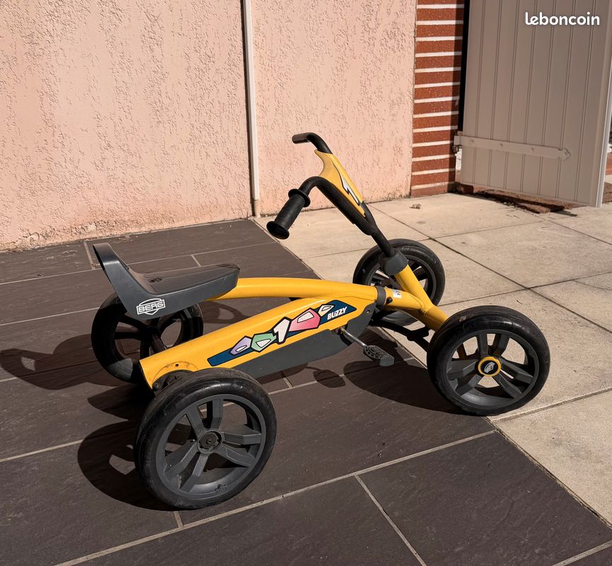 Kart à pédales (image 1)