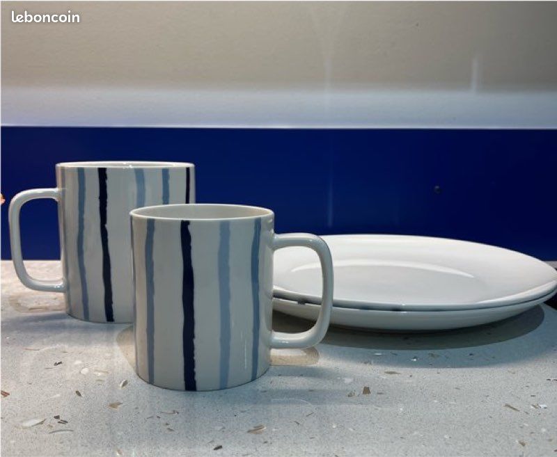 Vaisselle Monoprix - tasses et assiettes (image 1)