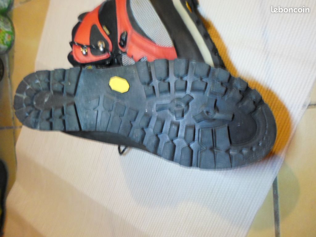 LA SPORTIVA " trango S " 43 en trés bon état (image 2)