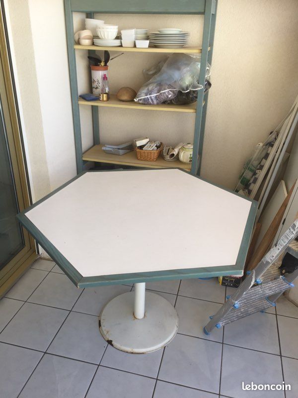 5 chaises et 1 table octogonole (image 2)