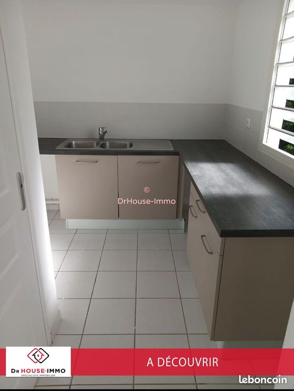 Appartement 4 pièces 75 m² · à Le Lamentin · 75 m² · 1 280 €