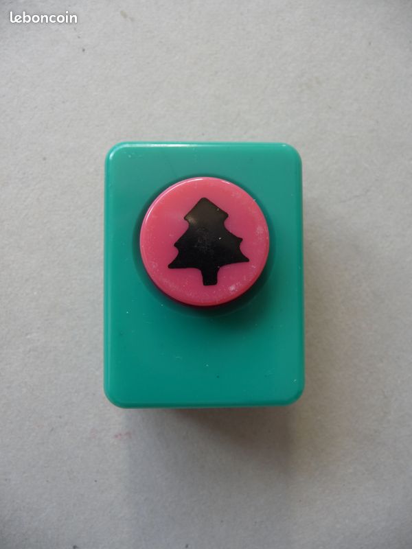 ♥ 4 mini PERFORATRICES pour scrapbooking BONBON / ETOILE / NOUNOURS / SAPIN (image 11)
