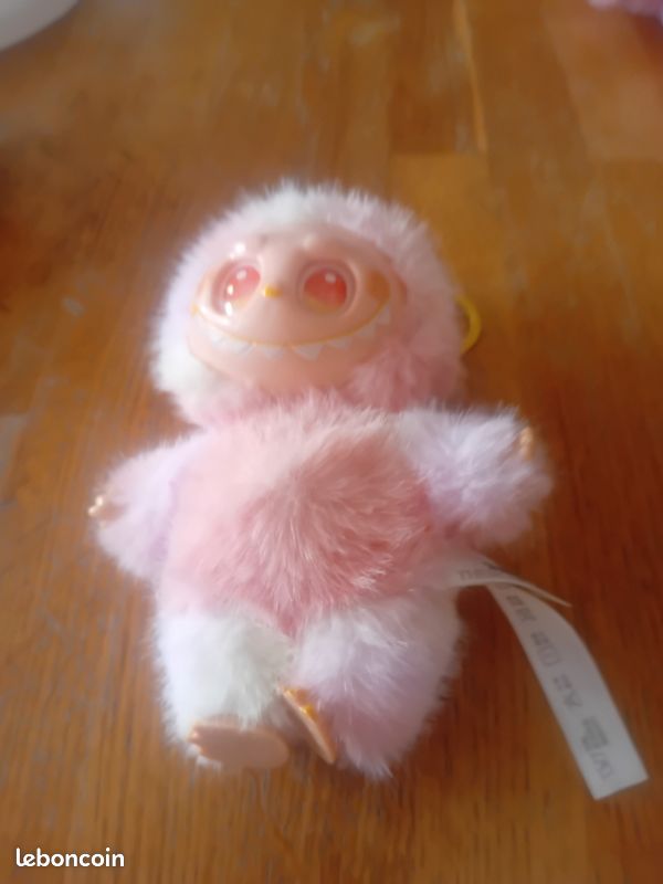 Labubu (image 2)