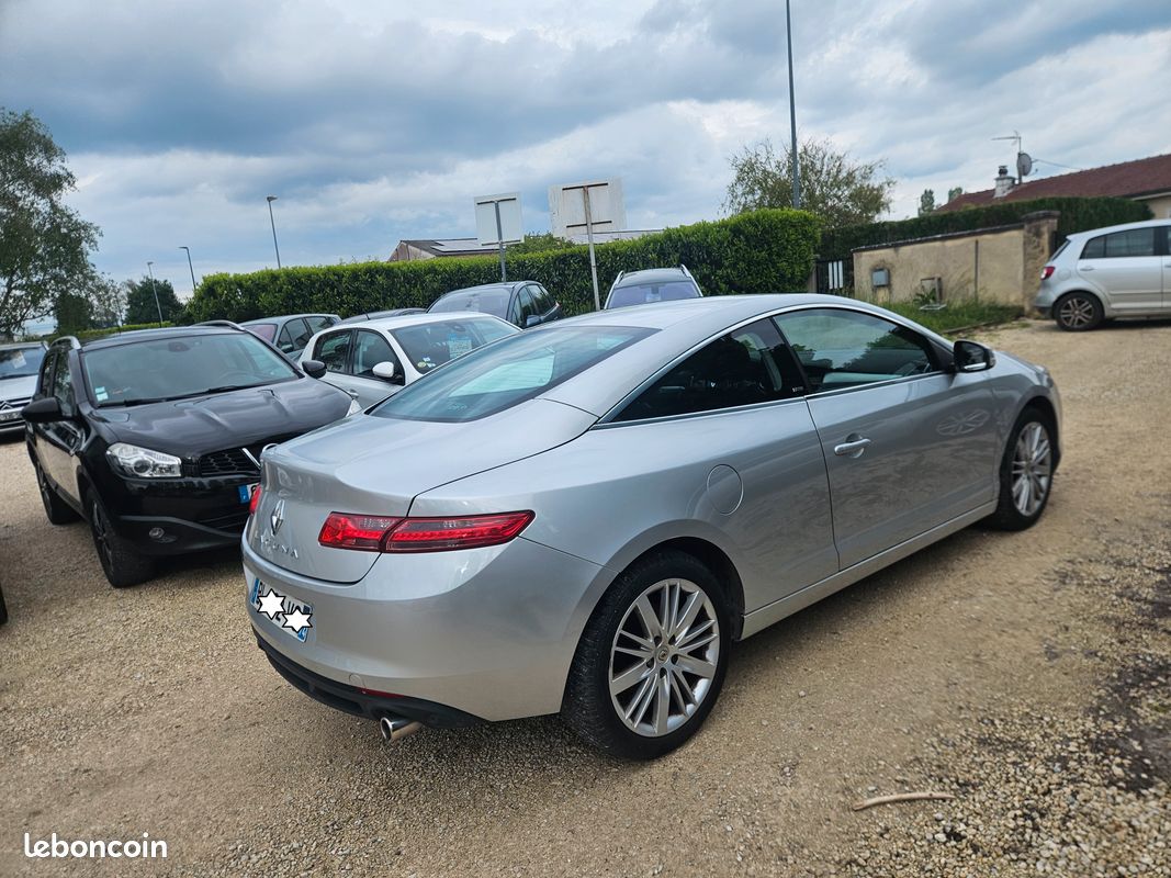 RENAULT Laguna III Phase 2 Coupé GT 2.0 dCi 16V FAP eco2 4RD 150 cv (image 3)