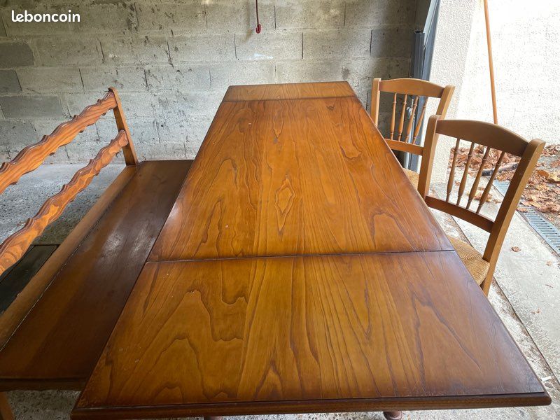 Table en bois avec rallonge (image 1)