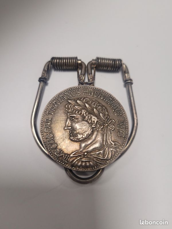 ANCIEN PORTE BILLET PINCE à BILLETS 42 mm CHARLEMAGNE ROI DE FRANCE
