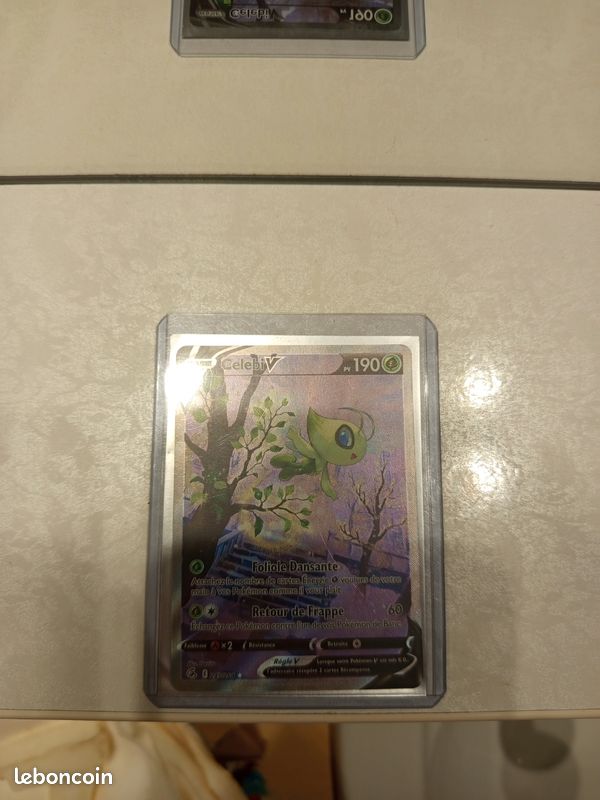 Lot de 4 Pikachu et Celebi V (image 1)