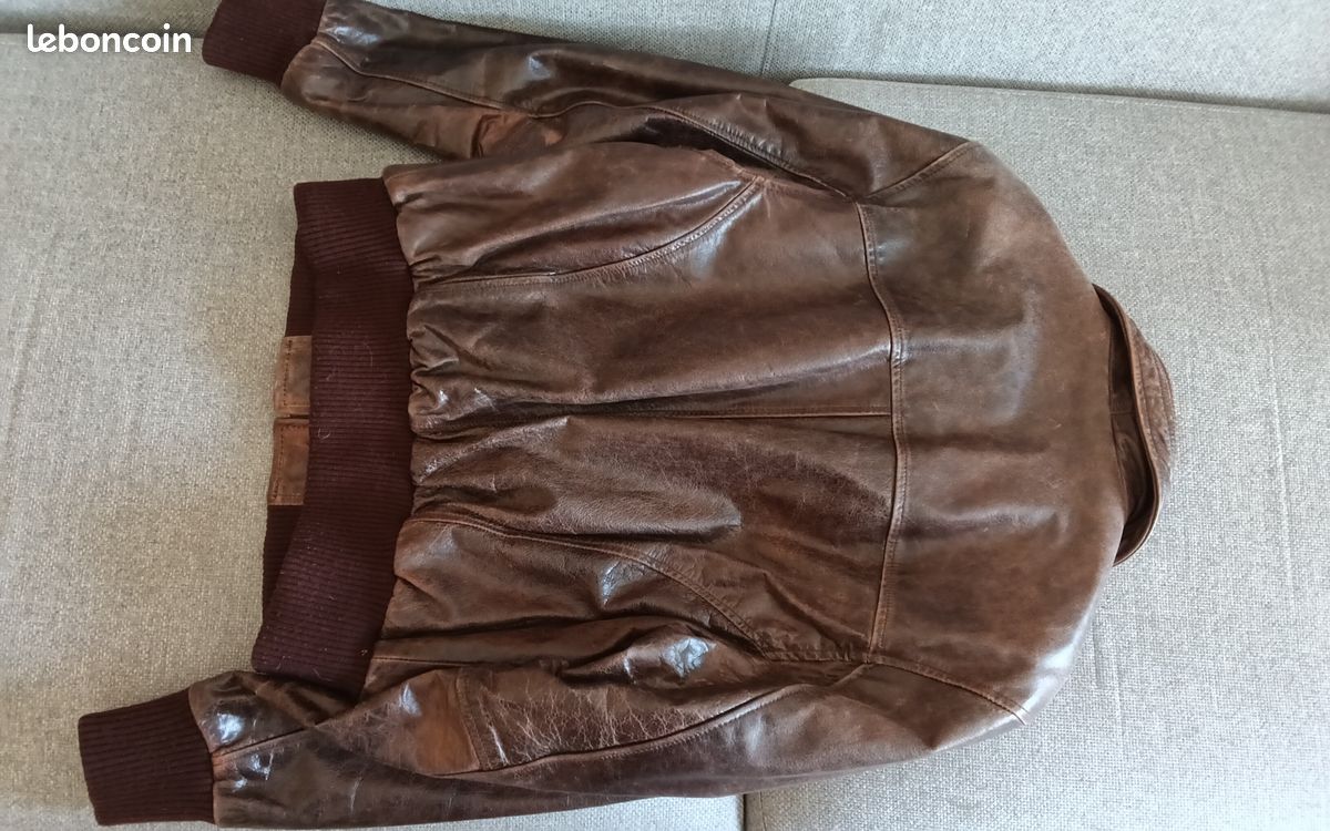 Veste vintage en cuir d agneau marron marque cuir land Taille L modèle avec col et poignets côtelés fermeture zippée bel aspect vieilli bon état (image 3)