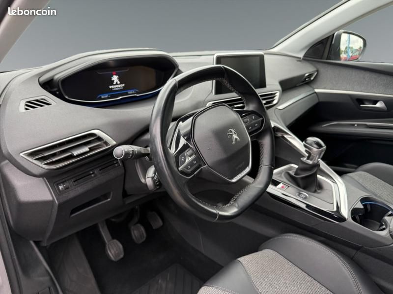 Peugeot 3008 1.2 PureTech 130ch S&S Allure (image 10)